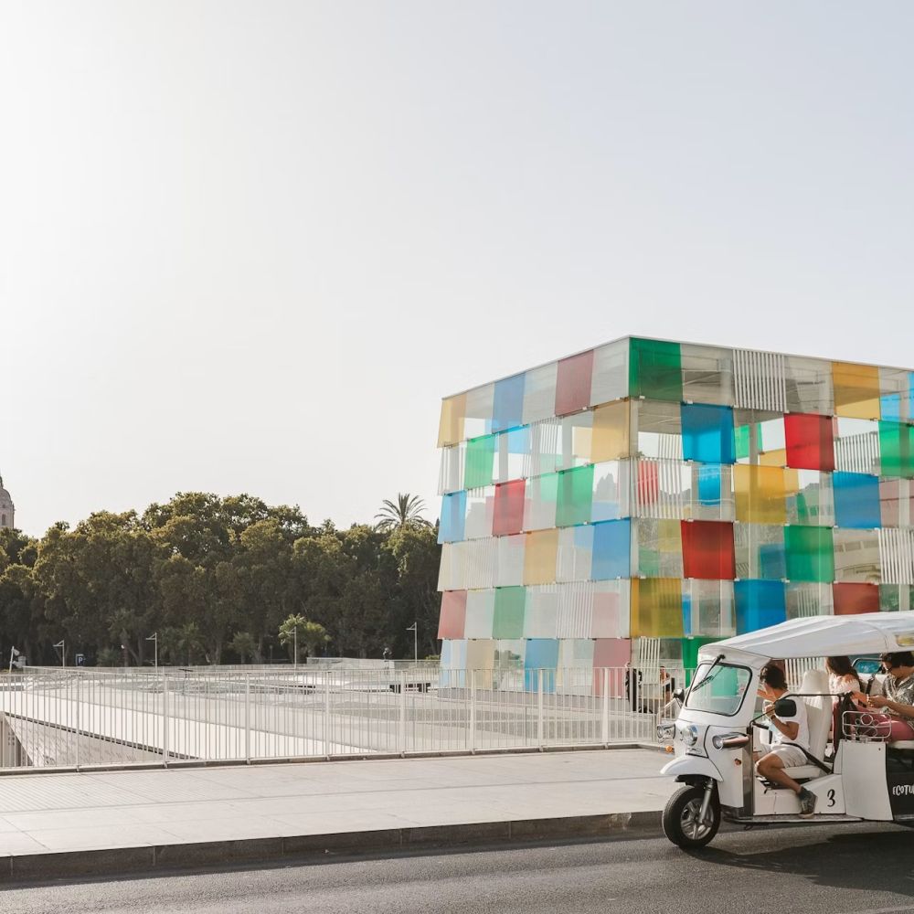 Barcelona: Private Electric Tuk-Tuk Tour