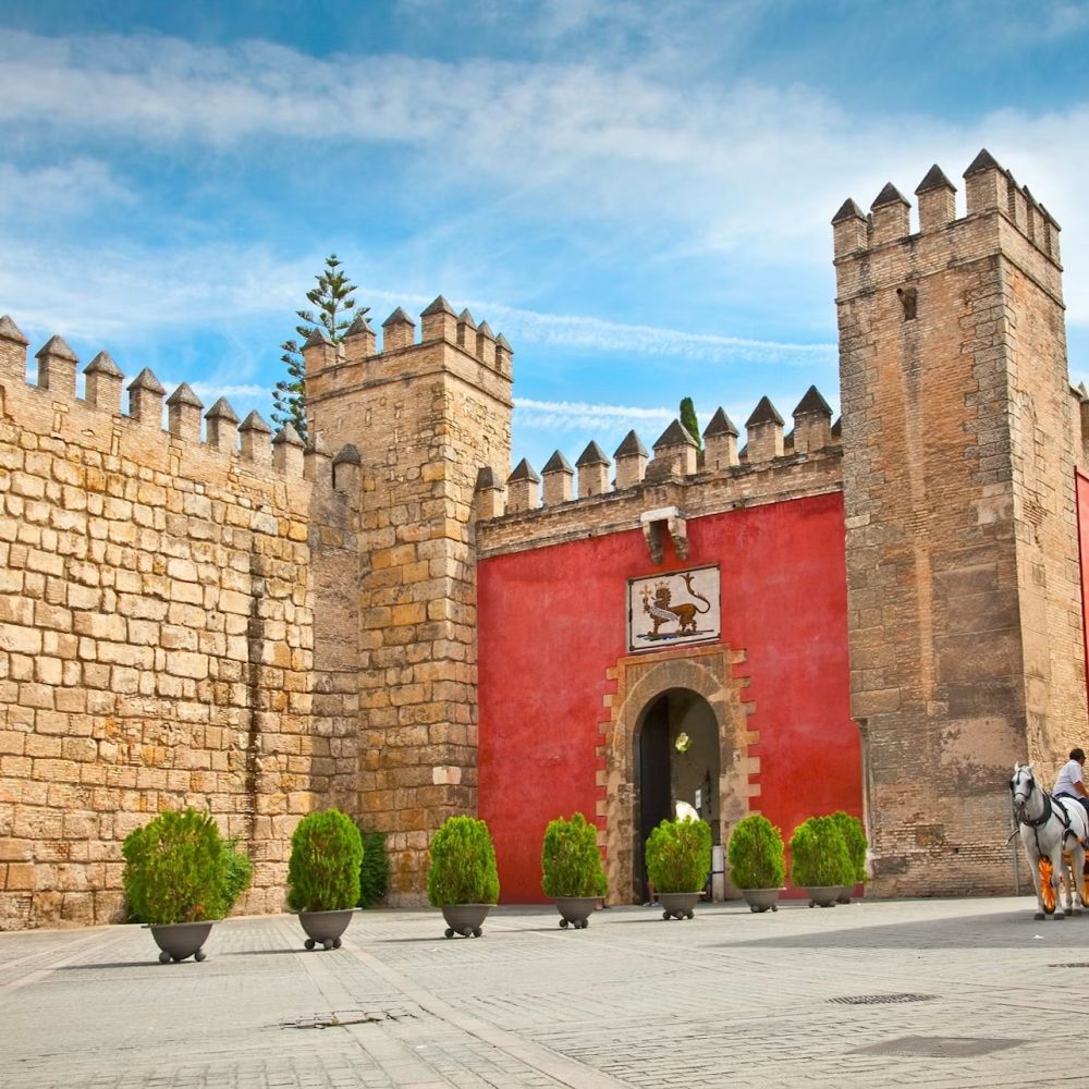 Royal Alcazar, Cathedral and Giralda — 3.5h Tour