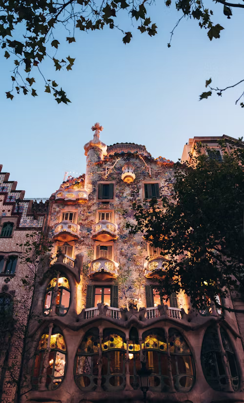Casa Batlló y Casa Milà — joyas de Gaudí