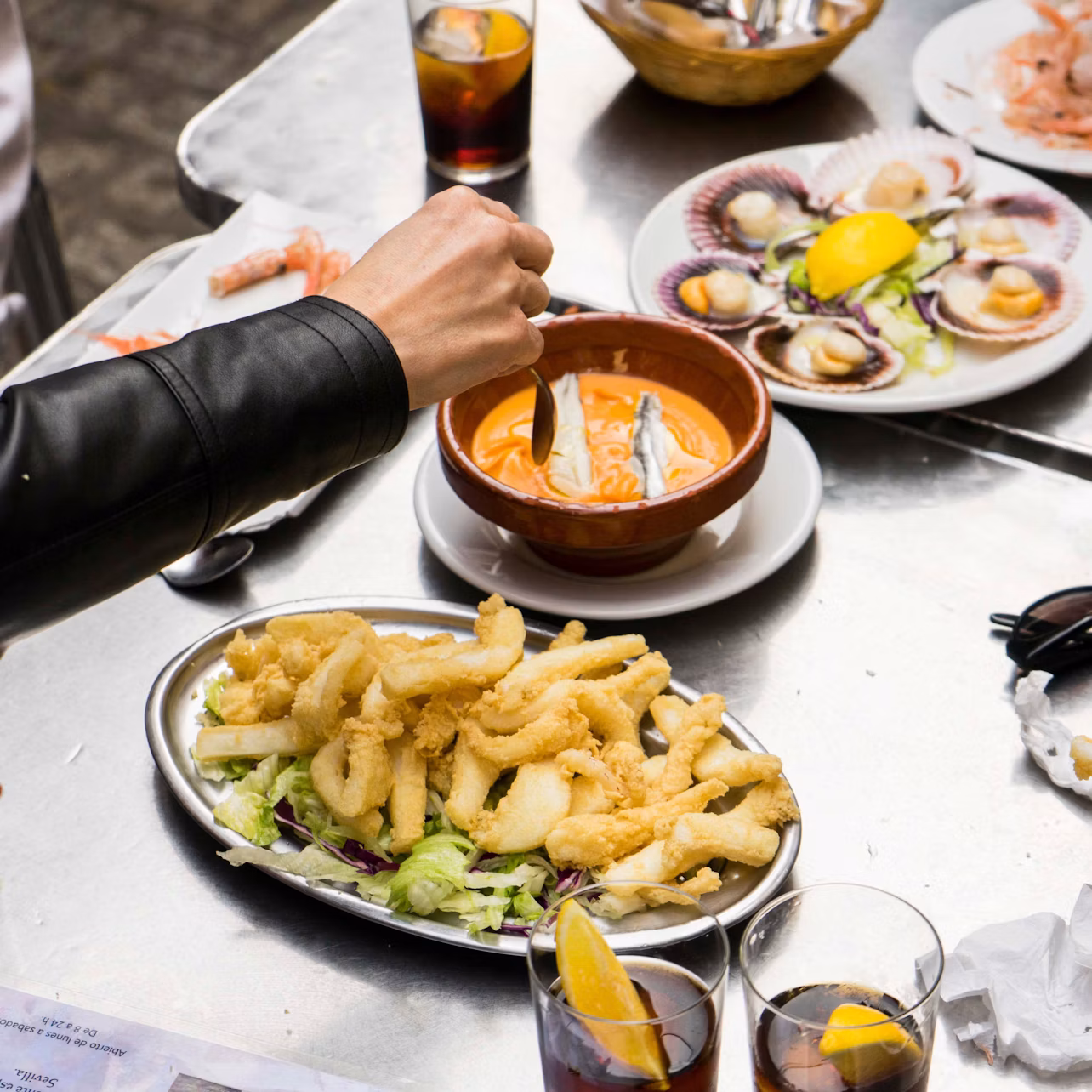 Sevilla: tapas, tabernas e historia — tour gastronómico